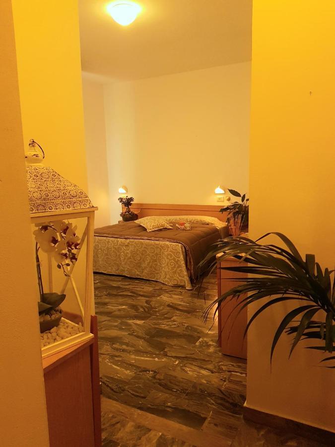 Hotel Romantica Rimini Exterior photo